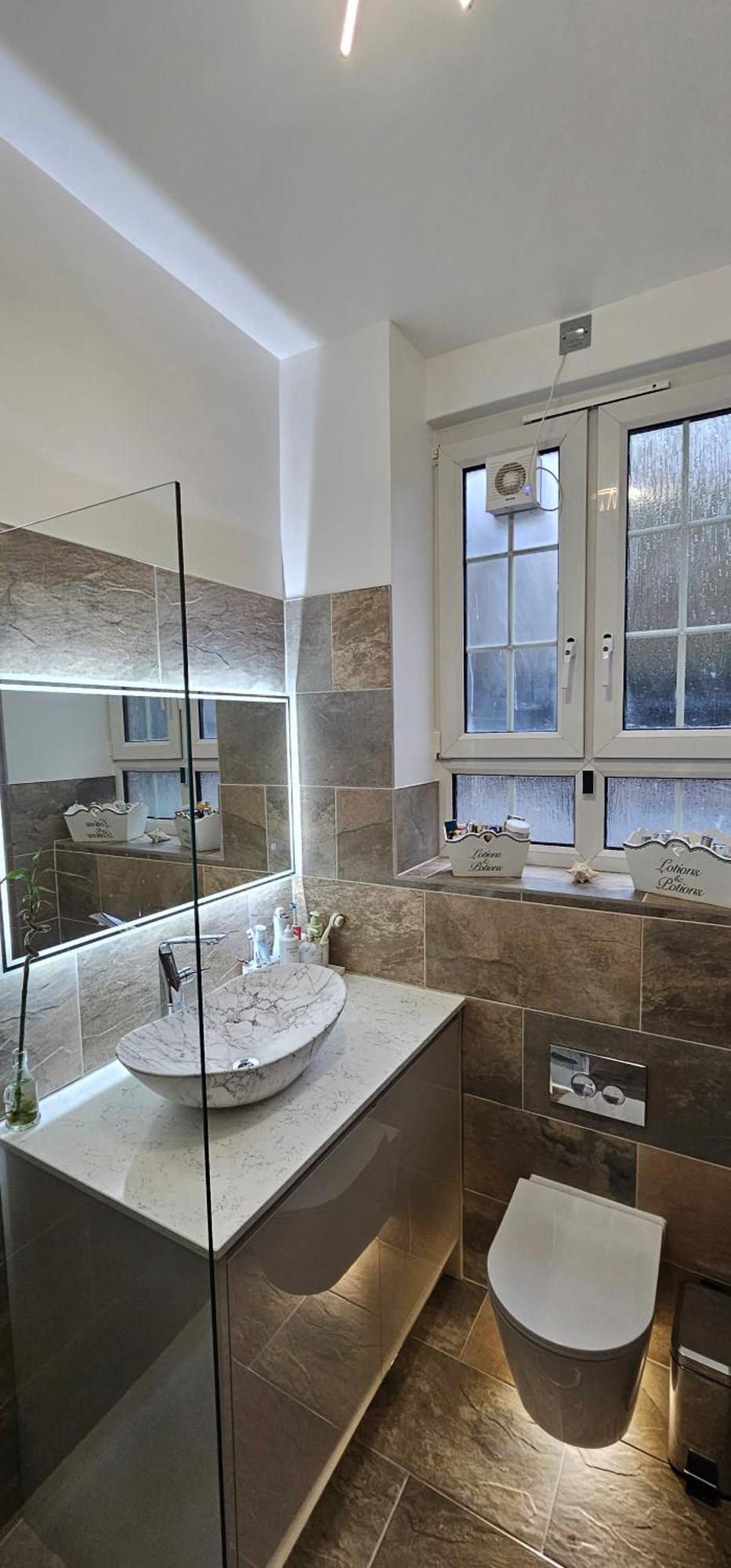 Tower Bridge Spacious King Bedroom With Extra Large Windows Gazde/Camere de închiriat Londra